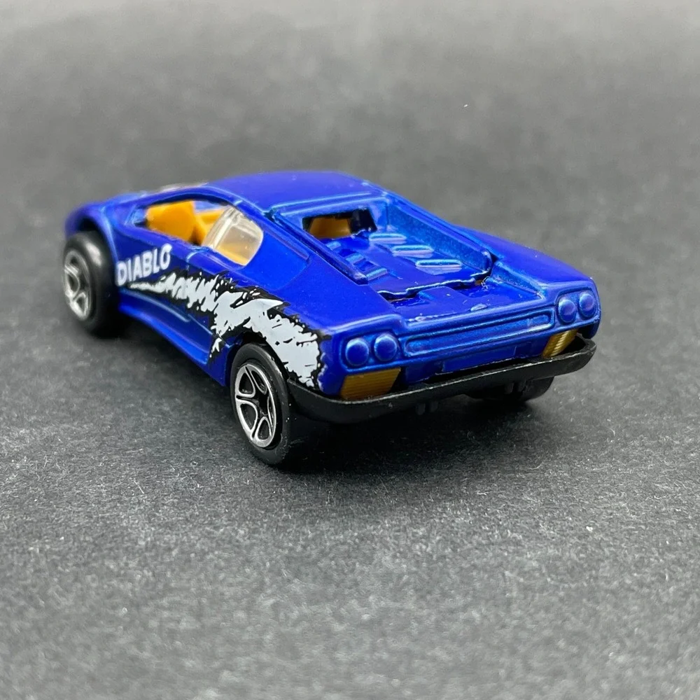 Matchbox‎ Superfast 1991 Lamborghini Diablo Exotic Car Blue Diecast 1/59 Scale
